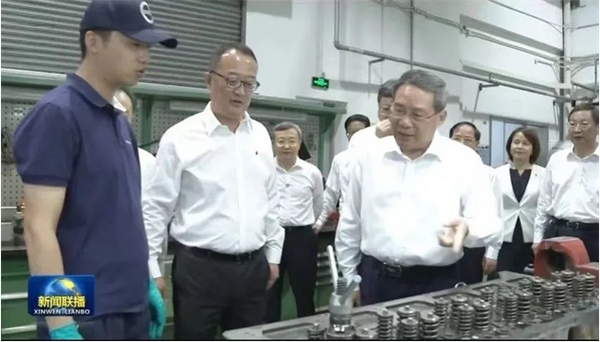 Premier of the State Council Li Qiang visited Volvo Group Shanghai Jinqiao Base