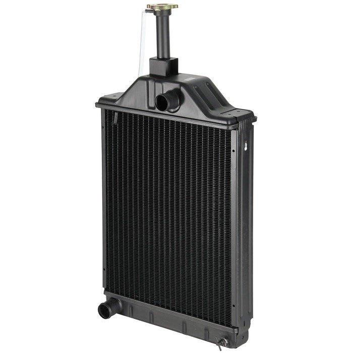 Radiateur neuf de rechange Holdwell 1876608M3 pour tracteur Massey Ferguson 575 590